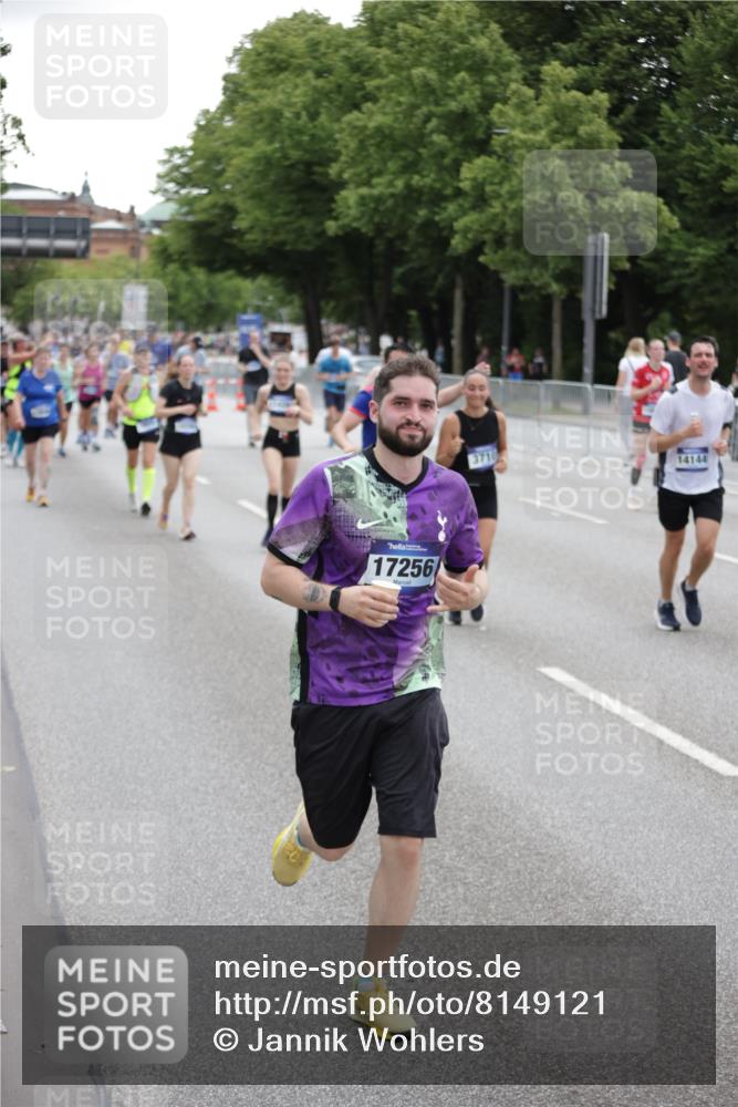 29.06.2025 - hella hamburg halbmarathon Jannik Wohlers http://msf.ph/oto/8149121 29.06.2025 10:49:50 Lombardsbrücke 2047, 3203, 3680, 3701, 3710, 3805, 3897, 4090, 4168, 5119, 5997, 6680, 6830, 7721, 7722, 7755, 8254, 9605, 9940, 10060, 10286, 10617, 11030, 11426, 11696, 11716, 11760, 12079, 13127, 13128, 13381, 13744, 13846, 13887, 14144, 14505, 14940, 15230, 15626, 16410, 16412, 16635, 17256, 18961, 19058, 19086 meine-sportfotos.de