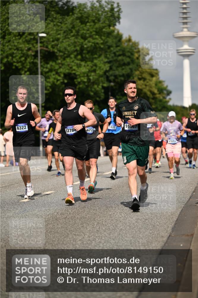 29.06.2025 - hella hamburg halbmarathon Dr. Thomas Lammeyer http://msf.ph/oto/8149150 29.06.2025 10:06:20 Kennedybrücke 1128, 1184, 1254, 1364, 1432, 1453, 1729, 1733, 1940, 2322, 2323, 3169, 3780, 4286, 4328, 4663, 4985, 5742, 5763, 6322, 6708, 6860, 7031, 7049, 7243, 9020, 9021, 9156, 9353, 9741, 9928, 10177, 10866 meine-sportfotos.de