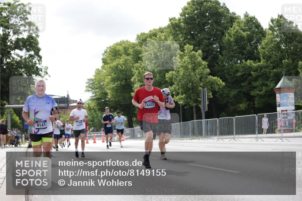 29.06.2025 - hella hamburg halbmarathon Jannik Wohlers http://msf.ph/oto/8149155 29.06.2025 10:12:44 Lombardsbrücke 1747, 2942, 3218, 3360, 3728, 4532, 6489, 7873, 8398, 8405, 8913, 9141, 10402, 14404, 15531, 16030, 16255, 16437, 17699, 17988, 18048, 18320, 18732, 18754 meine-sportfotos.de