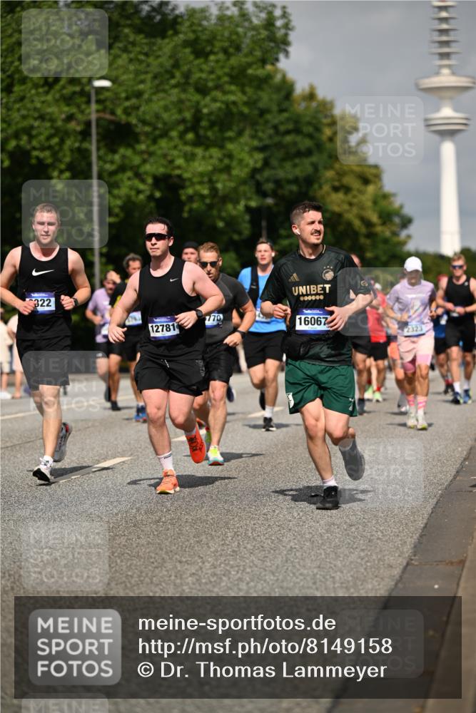 29.06.2025 - hella hamburg halbmarathon Dr. Thomas Lammeyer http://msf.ph/oto/8149158 29.06.2025 10:06:20 Kennedybrücke 1128, 1184, 1254, 1364, 1432, 1453, 1729, 1733, 1940, 2322, 2323, 3169, 3780, 4286, 4328, 4663, 4985, 5742, 5763, 6322, 6708, 6860, 7031, 7049, 7243, 9020, 9021, 9156, 9353, 9741, 9928, 10177, 10866 meine-sportfotos.de