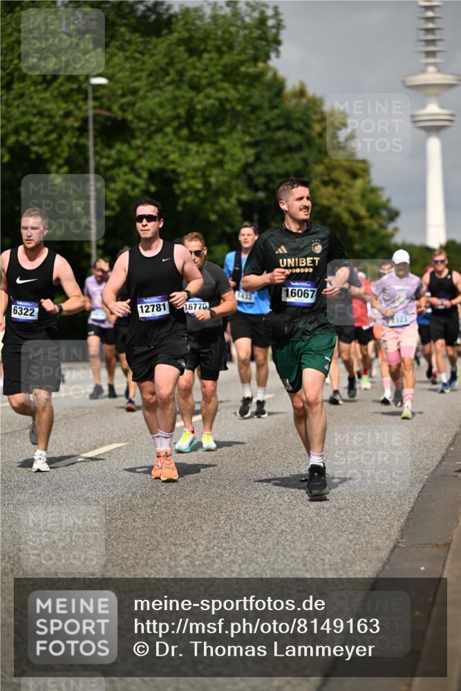 29.06.2025 - hella hamburg halbmarathon Dr. Thomas Lammeyer http://msf.ph/oto/8149163 29.06.2025 10:06:20 Kennedybrücke 1128, 1184, 1254, 1364, 1432, 1453, 1729, 1733, 1940, 2322, 2323, 3169, 3780, 4286, 4328, 4663, 4985, 5742, 5763, 6322, 6708, 6860, 7031, 7049, 7243, 9020, 9021, 9156, 9353, 9741, 9928, 10177, 10866 meine-sportfotos.de