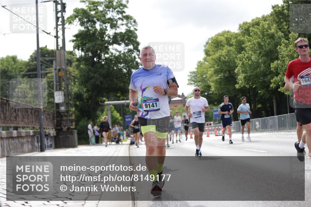 29.06.2025 - hella hamburg halbmarathon Jannik Wohlers http://msf.ph/oto/8149177 29.06.2025 10:12:45 Lombardsbrücke 1747, 2942, 2961, 3218, 3360, 3728, 6489, 7873, 8398, 8405, 8913, 9141, 10402, 14404, 16030, 16255, 16437, 17699, 17988, 18048, 18320, 18732, 18754 meine-sportfotos.de