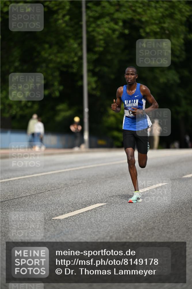 29.06.2025 - hella hamburg halbmarathon Dr. Thomas Lammeyer http://msf.ph/oto/8149178 29.06.2025 09:35:06 Kennedybrücke 14, 19, 21 meine-sportfotos.de