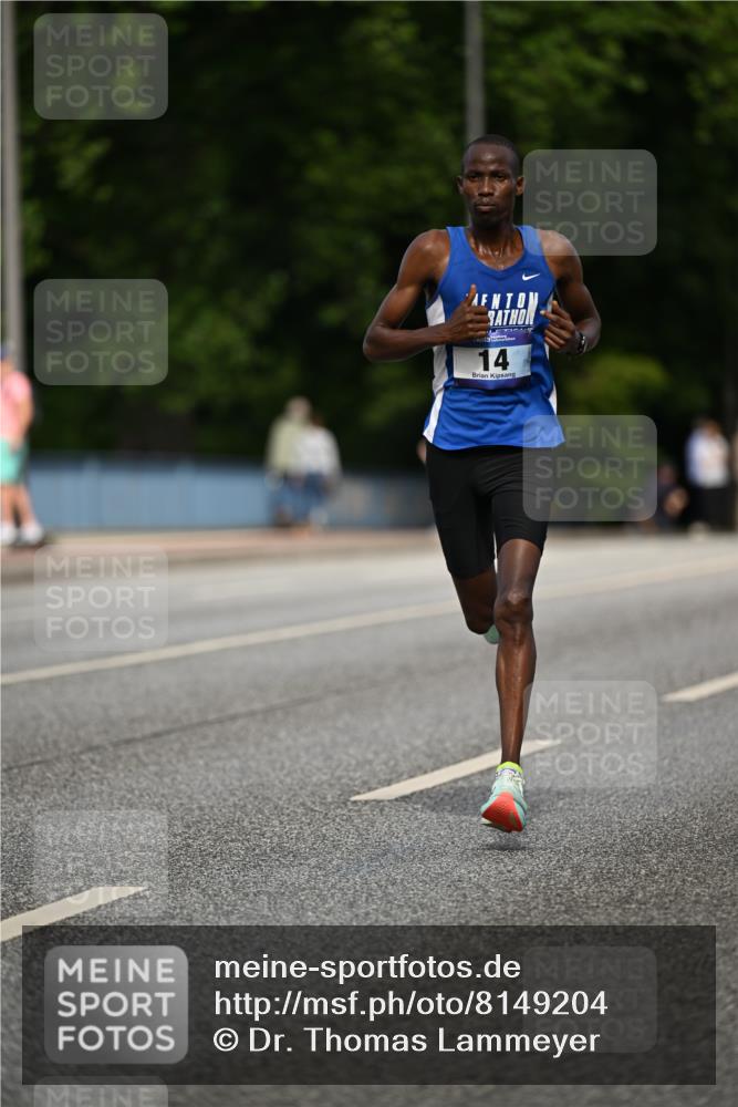 29.06.2025 - hella hamburg halbmarathon Dr. Thomas Lammeyer http://msf.ph/oto/8149204 29.06.2025 09:35:07 Kennedybrücke 14, 19, 21 meine-sportfotos.de