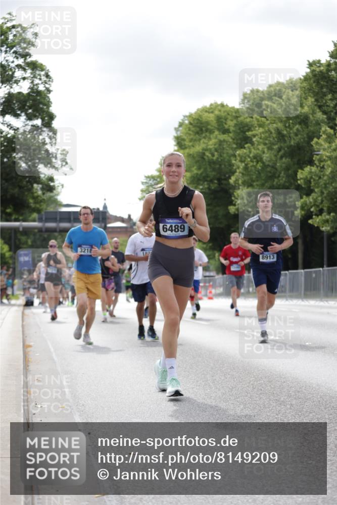 29.06.2025 - hella hamburg halbmarathon Jannik Wohlers http://msf.ph/oto/8149209 29.06.2025 10:12:49 Lombardsbrücke 1007, 1747, 1859, 2961, 3218, 3360, 3728, 6489, 8398, 8405, 8913, 9141, 9527, 12492, 15922, 16030, 16255, 16437, 17474, 17699, 17988, 18048, 18320, 18732, 18754 meine-sportfotos.de