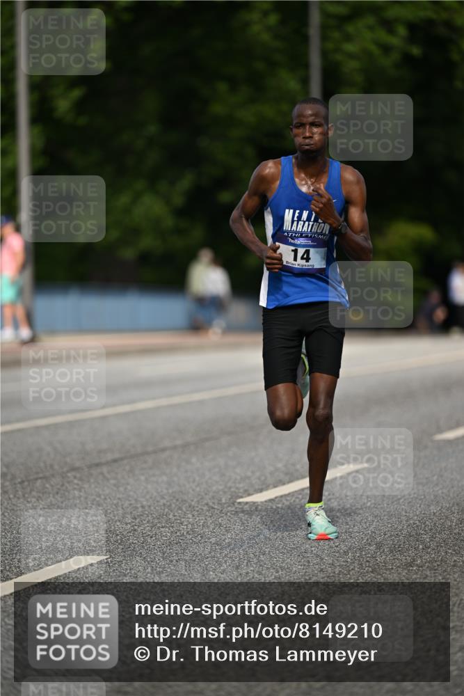 29.06.2025 - hella hamburg halbmarathon Dr. Thomas Lammeyer http://msf.ph/oto/8149210 29.06.2025 09:35:07 Kennedybrücke 14, 19, 21 meine-sportfotos.de