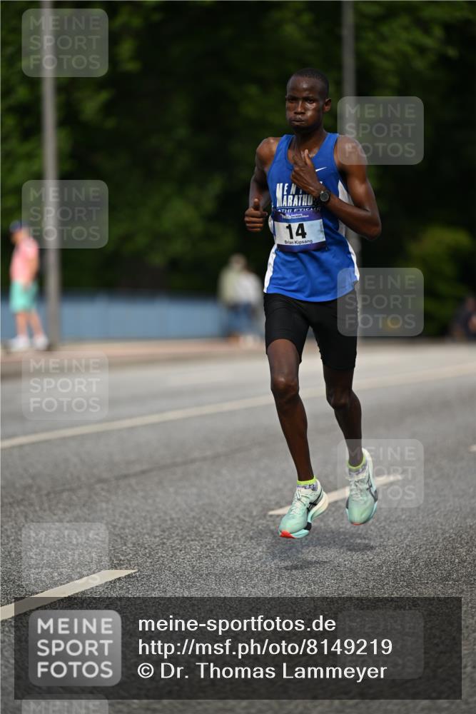 29.06.2025 - hella hamburg halbmarathon Dr. Thomas Lammeyer http://msf.ph/oto/8149219 29.06.2025 09:35:07 Kennedybrücke 14, 19, 21 meine-sportfotos.de