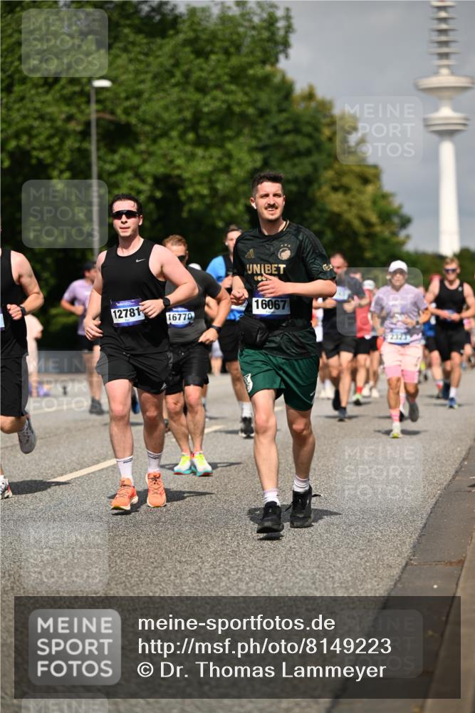 29.06.2025 - hella hamburg halbmarathon Dr. Thomas Lammeyer http://msf.ph/oto/8149223 29.06.2025 10:06:20 Kennedybrücke 1128, 1184, 1254, 1364, 1432, 1453, 1729, 1733, 1940, 2322, 2323, 3169, 3780, 4286, 4328, 4663, 4985, 5742, 5763, 6322, 6708, 6860, 7031, 7049, 7243, 9020, 9021, 9156, 9353, 9741, 9928, 10177, 10866 meine-sportfotos.de