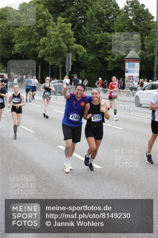 29.06.2025 - hella hamburg halbmarathon Jannik Wohlers http://msf.ph/oto/8149230 29.06.2025 10:49:52 Lombardsbrücke 1259, 1828, 2047, 3203, 3680, 3701, 3710, 3805, 3897, 4090, 4168, 5119, 5997, 6680, 6830, 7677, 7721, 7722, 7755, 8254, 9605, 9940, 10060, 10286, 10617, 11426, 11696, 11716, 12079, 13127, 13128, 13381, 13846, 13887, 14144, 14591, 14940, 15230, 15551, 16410, 16412, 16489, 16635, 16670, 17256, 18961, 19058, 19086 meine-sportfotos.de