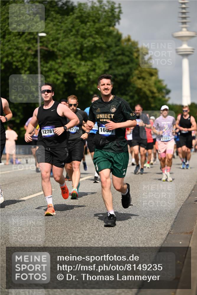 29.06.2025 - hella hamburg halbmarathon Dr. Thomas Lammeyer http://msf.ph/oto/8149235 29.06.2025 10:06:21 Kennedybrücke 1128, 1184, 1254, 1364, 1432, 1453, 1729, 1733, 1940, 2322, 2323, 3169, 3780, 4286, 4328, 4663, 4985, 5742, 5763, 6322, 6708, 6860, 7031, 7049, 7243, 8749, 9020, 9021, 9156, 9353, 9741, 9928, 10177, 10866 meine-sportfotos.de