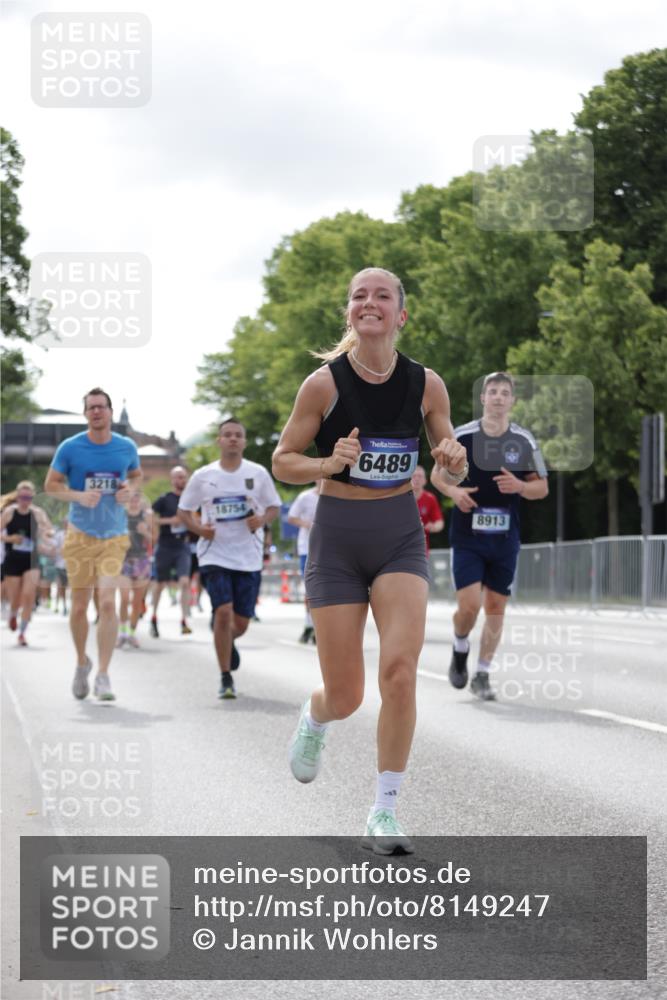 29.06.2025 - hella hamburg halbmarathon Jannik Wohlers http://msf.ph/oto/8149247 29.06.2025 10:12:49 Lombardsbrücke 1007, 1747, 1859, 2961, 3218, 3360, 3728, 6489, 8398, 8405, 8913, 9141, 9527, 12492, 15922, 16030, 16255, 16437, 17474, 17699, 17988, 18048, 18320, 18732, 18754 meine-sportfotos.de