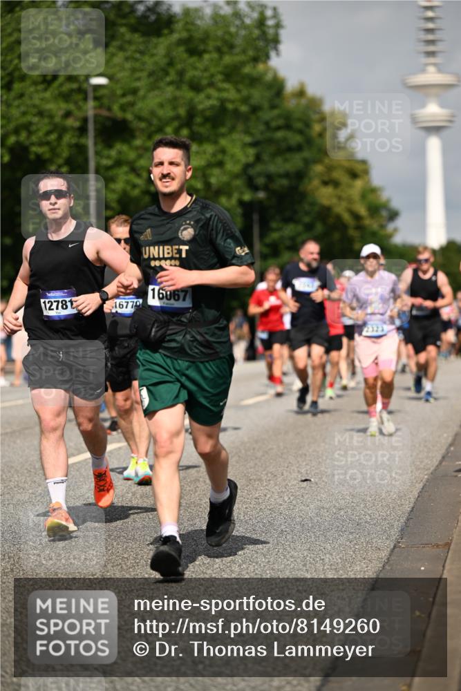 29.06.2025 - hella hamburg halbmarathon Dr. Thomas Lammeyer http://msf.ph/oto/8149260 29.06.2025 10:06:21 Kennedybrücke 1128, 1184, 1254, 1364, 1432, 1453, 1729, 1733, 1940, 2322, 2323, 3169, 3780, 4286, 4328, 4663, 4985, 5742, 5763, 6322, 6708, 6860, 7031, 7049, 7243, 8749, 9020, 9021, 9156, 9353, 9741, 9928, 10177, 10866 meine-sportfotos.de