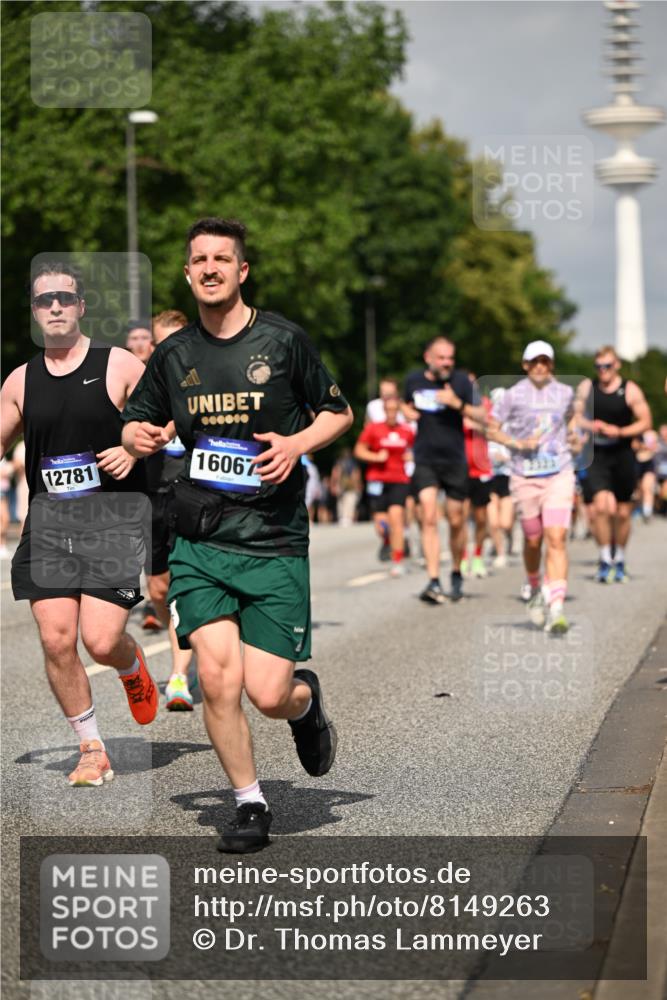 29.06.2025 - hella hamburg halbmarathon Dr. Thomas Lammeyer http://msf.ph/oto/8149263 29.06.2025 10:06:21 Kennedybrücke 1128, 1184, 1254, 1364, 1432, 1453, 1729, 1733, 1940, 2322, 2323, 3169, 3780, 4286, 4328, 4663, 4985, 5742, 5763, 6322, 6708, 6860, 7031, 7049, 7243, 8749, 9020, 9021, 9156, 9353, 9741, 9928, 10177, 10866 meine-sportfotos.de