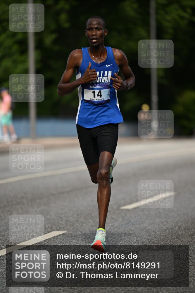 29.06.2025 - hella hamburg halbmarathon Dr. Thomas Lammeyer http://msf.ph/oto/8149291 29.06.2025 09:35:07 Kennedybrücke 14, 19, 21 meine-sportfotos.de
