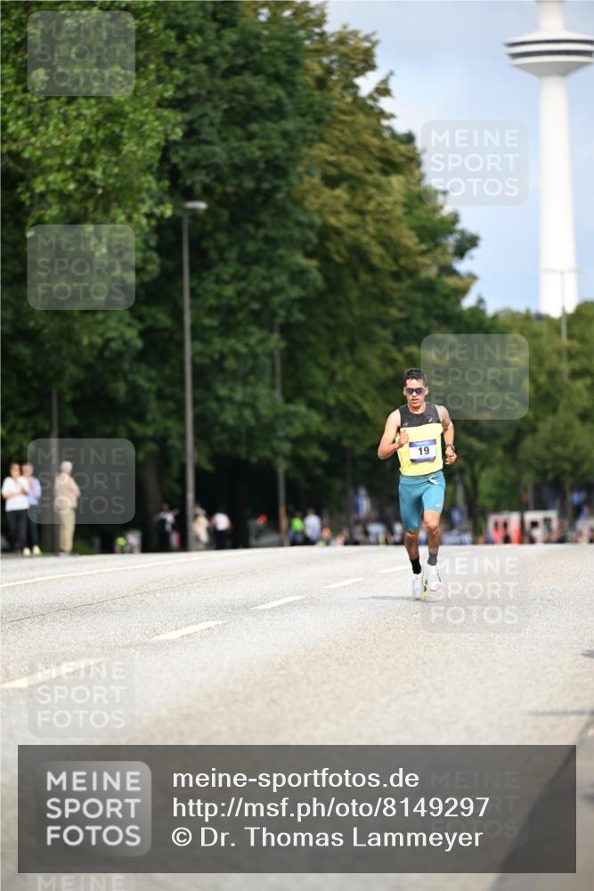 29.06.2025 - hella hamburg halbmarathon Dr. Thomas Lammeyer http://msf.ph/oto/8149297 29.06.2025 09:35:11 Kennedybrücke 14, 19 meine-sportfotos.de