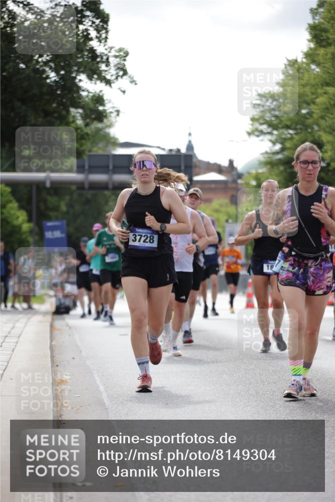 29.06.2025 - hella hamburg halbmarathon Jannik Wohlers http://msf.ph/oto/8149304 29.06.2025 10:12:53 Lombardsbrücke 1007, 1747, 1859, 2961, 3218, 3360, 3728, 3729, 4187, 6489, 7346, 7460, 8913, 9527, 12492, 15922, 16030, 16255, 16437, 17474, 17988, 18048, 18732, 18754, 19035 meine-sportfotos.de