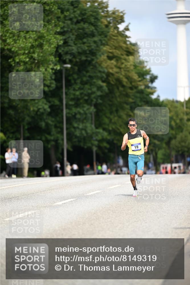 29.06.2025 - hella hamburg halbmarathon Dr. Thomas Lammeyer http://msf.ph/oto/8149319 29.06.2025 09:35:12 Kennedybrücke 14, 19 meine-sportfotos.de