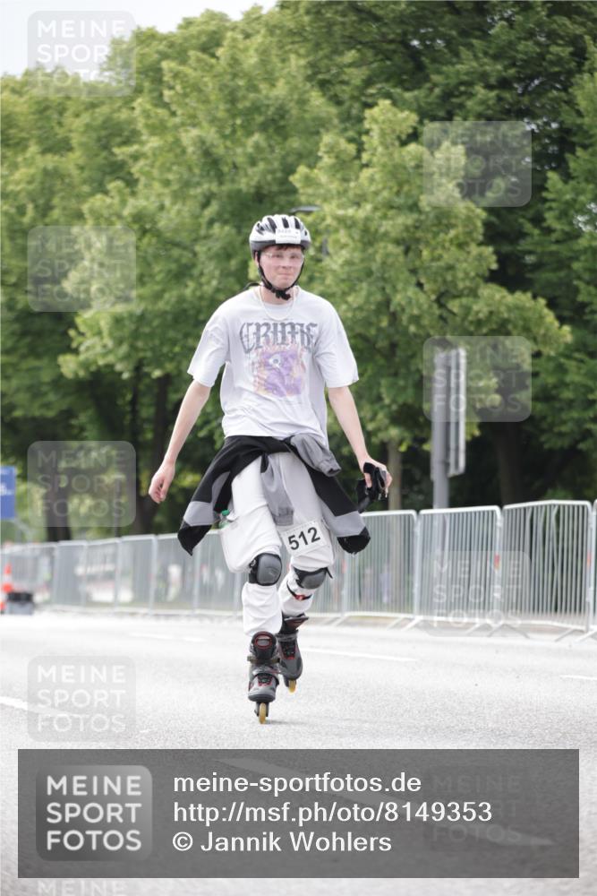 29.06.2025 - hella hamburg halbmarathon Jannik Wohlers http://msf.ph/oto/8149353 29.06.2025 09:13:06 Lombardsbrücke  meine-sportfotos.de