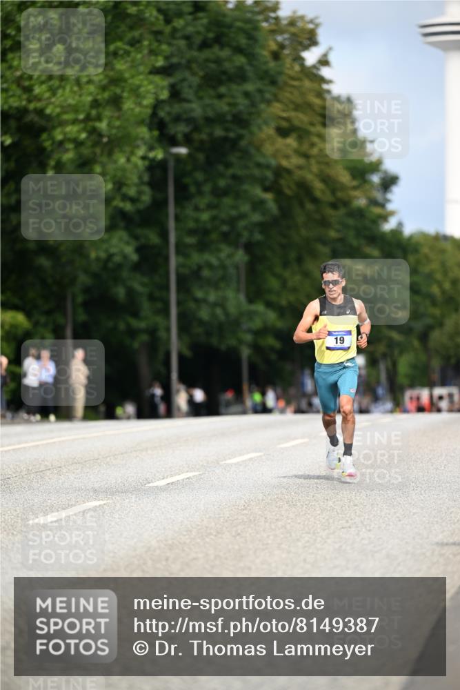 29.06.2025 - hella hamburg halbmarathon Dr. Thomas Lammeyer http://msf.ph/oto/8149387 29.06.2025 09:35:13 Kennedybrücke 14, 19 meine-sportfotos.de