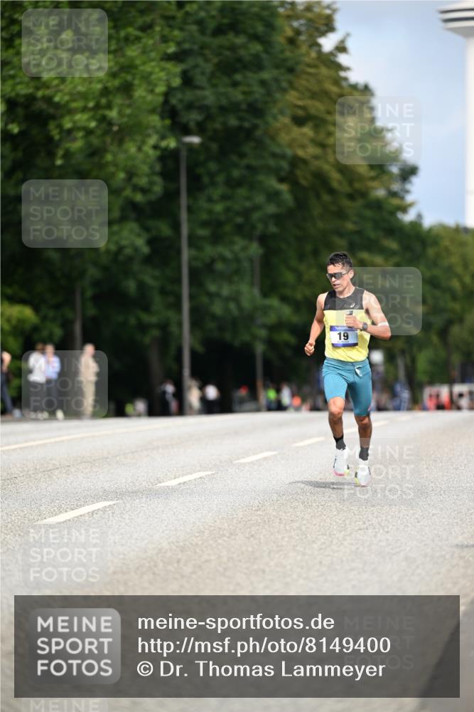 29.06.2025 - hella hamburg halbmarathon Dr. Thomas Lammeyer http://msf.ph/oto/8149400 29.06.2025 09:35:13 Kennedybrücke 14, 19 meine-sportfotos.de