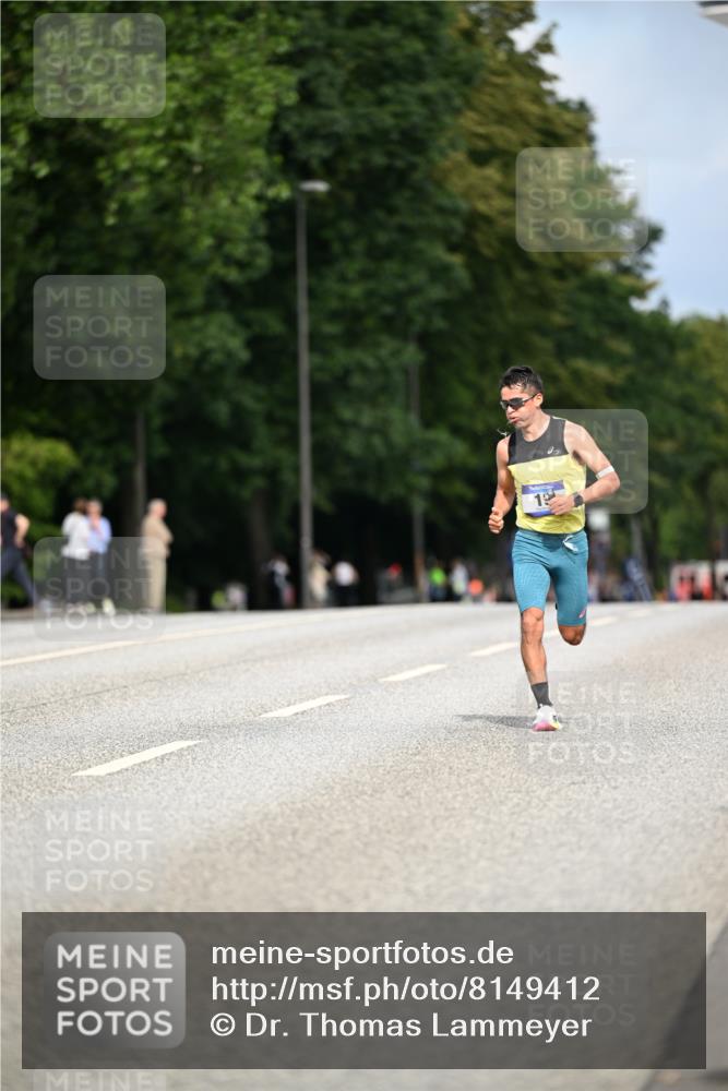 29.06.2025 - hella hamburg halbmarathon Dr. Thomas Lammeyer http://msf.ph/oto/8149412 29.06.2025 09:35:13 Kennedybrücke 14, 19 meine-sportfotos.de