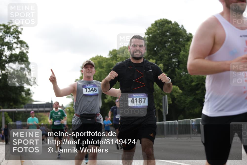 29.06.2025 - hella hamburg halbmarathon Jannik Wohlers http://msf.ph/oto/8149424 29.06.2025 10:12:59 Lombardsbrücke 1007, 1747, 1859, 2961, 3218, 3360, 3728, 3729, 4187, 4950, 5546, 6489, 6724, 7346, 7446, 7447, 7460, 8913, 9527, 9612, 12492, 13331, 13928, 15922, 17474, 17988, 18222, 18732, 18754, 19035 meine-sportfotos.de