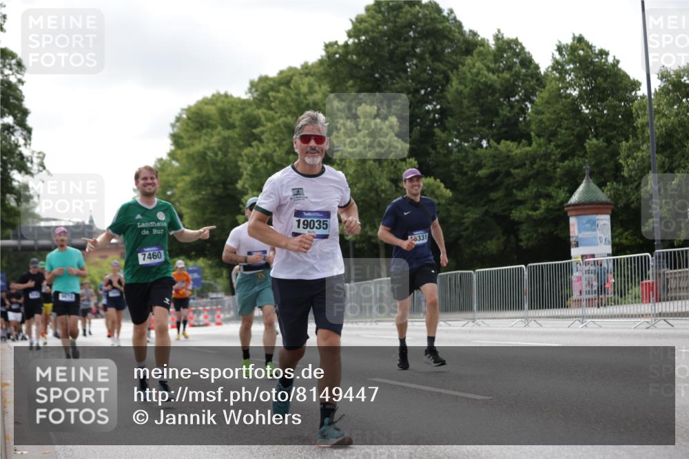 29.06.2025 - hella hamburg halbmarathon Jannik Wohlers http://msf.ph/oto/8149447 29.06.2025 10:13:00 Lombardsbrücke 1007, 1747, 1859, 2961, 3218, 3360, 3728, 3729, 4187, 4950, 5546, 6489, 6724, 7346, 7446, 7447, 7460, 8279, 8913, 9527, 9612, 12492, 13331, 13928, 15922, 17474, 17988, 18222, 18732, 18754, 19035 meine-sportfotos.de