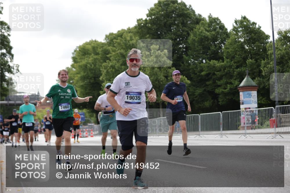 29.06.2025 - hella hamburg halbmarathon Jannik Wohlers http://msf.ph/oto/8149452 29.06.2025 10:13:00 Lombardsbrücke 1007, 1747, 1859, 2961, 3218, 3360, 3728, 3729, 4187, 4950, 5546, 6489, 6724, 7346, 7446, 7447, 7460, 8279, 8913, 9527, 9612, 12492, 13331, 13928, 15922, 17474, 17988, 18222, 18732, 18754, 19035 meine-sportfotos.de