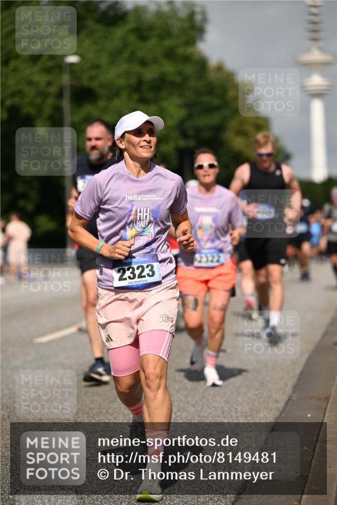 29.06.2025 - hella hamburg halbmarathon Dr. Thomas Lammeyer http://msf.ph/oto/8149481 29.06.2025 10:06:26 Kennedybrücke 1128, 1254, 1432, 1453, 1729, 1733, 2322, 2323, 3169, 3780, 4286, 4328, 4663, 4985, 5742, 5763, 6166, 6322, 6708, 6860, 7049, 7243, 8662, 8749, 9020, 9021, 9156, 9353, 9928, 10177, 10539, 10866 meine-sportfotos.de