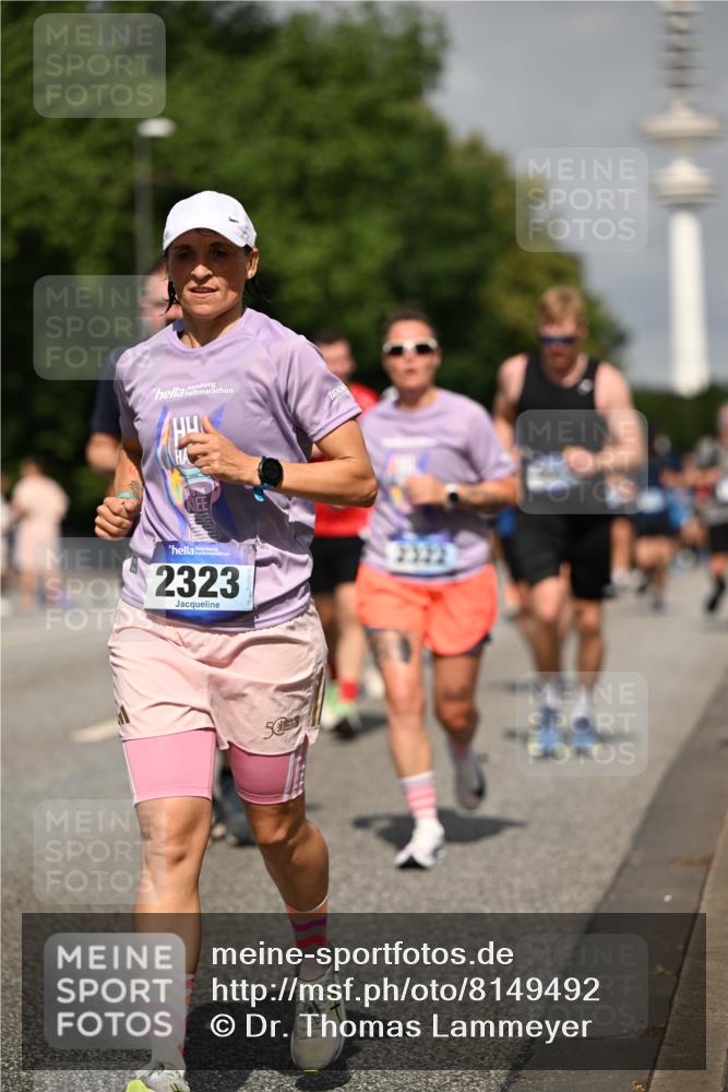 29.06.2025 - hella hamburg halbmarathon Dr. Thomas Lammeyer http://msf.ph/oto/8149492 29.06.2025 10:06:26 Kennedybrücke 1128, 1254, 1432, 1453, 1729, 1733, 2322, 2323, 3169, 3780, 4286, 4328, 4663, 4985, 5742, 5763, 6166, 6322, 6708, 6860, 7049, 7243, 8662, 8749, 9020, 9021, 9156, 9353, 9928, 10177, 10539, 10866 meine-sportfotos.de