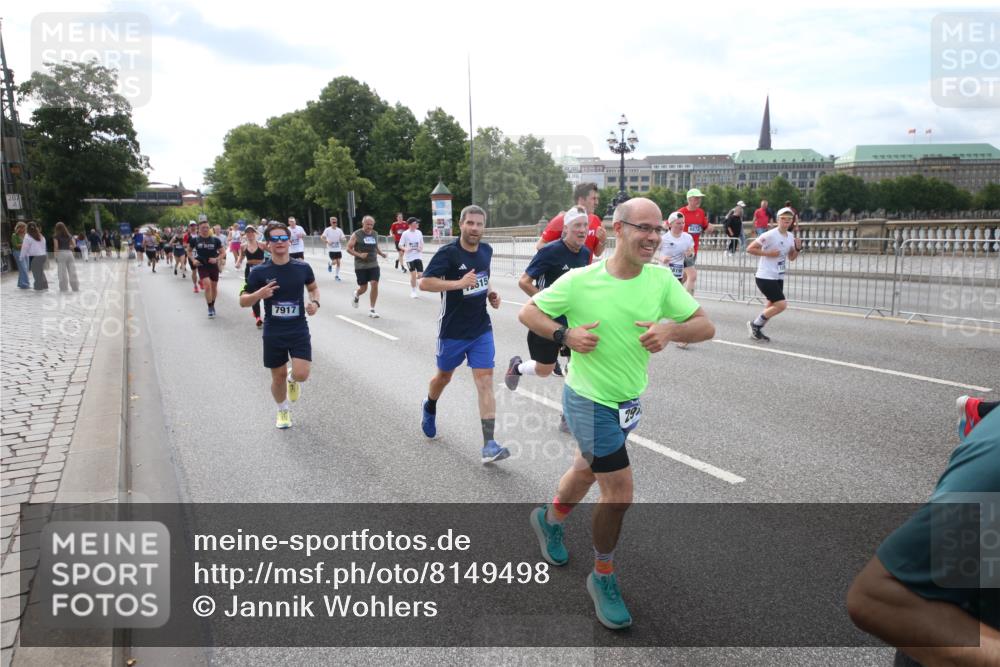 29.06.2025 - hella hamburg halbmarathon Jannik Wohlers http://msf.ph/oto/8149498 29.06.2025 10:19:26 Lombardsbrücke 1154, 2357, 2405, 2441, 2918, 3678, 4108, 4110, 4170, 4539, 4562, 4570, 5251, 5878, 6796, 6797, 6872, 6874, 7137, 7248, 7249, 7836, 7917, 8146, 8427, 10349, 10594, 10622, 11036, 11999, 12066, 12615, 12618, 12859, 13002, 13611, 13634, 13821, 13910, 14054, 14428, 14953, 15323, 15423, 16016, 16190, 16240, 16322, 16480, 16611, 16886, 17123, 17208, 17613, 17714, 17853, 18322, 18335, 18371, 18405, 18417, 18755, 18843 meine-sportfotos.de