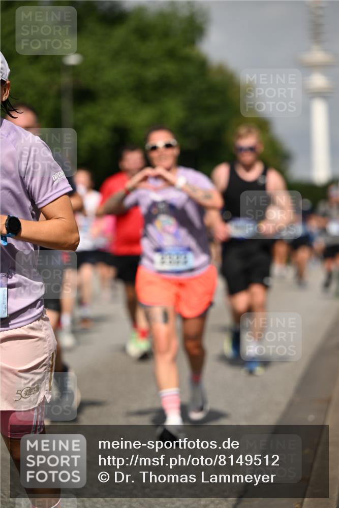 29.06.2025 - hella hamburg halbmarathon Dr. Thomas Lammeyer http://msf.ph/oto/8149512 29.06.2025 10:06:27 Kennedybrücke 1128, 1254, 1432, 1453, 1729, 1733, 2322, 2323, 3169, 3780, 4286, 4663, 4985, 5742, 5763, 6166, 6322, 6708, 6860, 7049, 7243, 8662, 8749, 9020, 9021, 9928, 10539, 10866 meine-sportfotos.de