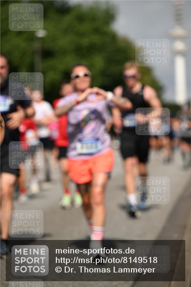 29.06.2025 - hella hamburg halbmarathon Dr. Thomas Lammeyer http://msf.ph/oto/8149518 29.06.2025 10:06:27 Kennedybrücke 1128, 1254, 1432, 1453, 1729, 1733, 2322, 2323, 3169, 3780, 4286, 4663, 4985, 5742, 5763, 6166, 6322, 6708, 6860, 7049, 7243, 8662, 8749, 9020, 9021, 9928, 10539, 10866 meine-sportfotos.de