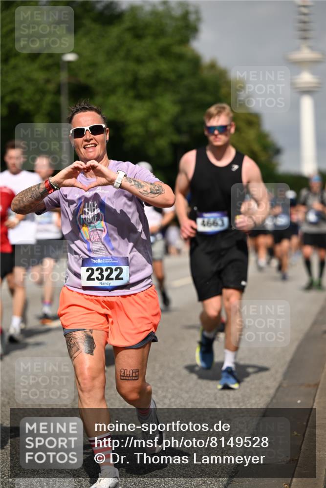 29.06.2025 - hella hamburg halbmarathon Dr. Thomas Lammeyer http://msf.ph/oto/8149528 29.06.2025 10:06:27 Kennedybrücke 1128, 1254, 1432, 1453, 1729, 1733, 2322, 2323, 3169, 3780, 4286, 4663, 4985, 5742, 5763, 6166, 6322, 6708, 6860, 7049, 7243, 8662, 8749, 9020, 9021, 9928, 10539, 10866 meine-sportfotos.de