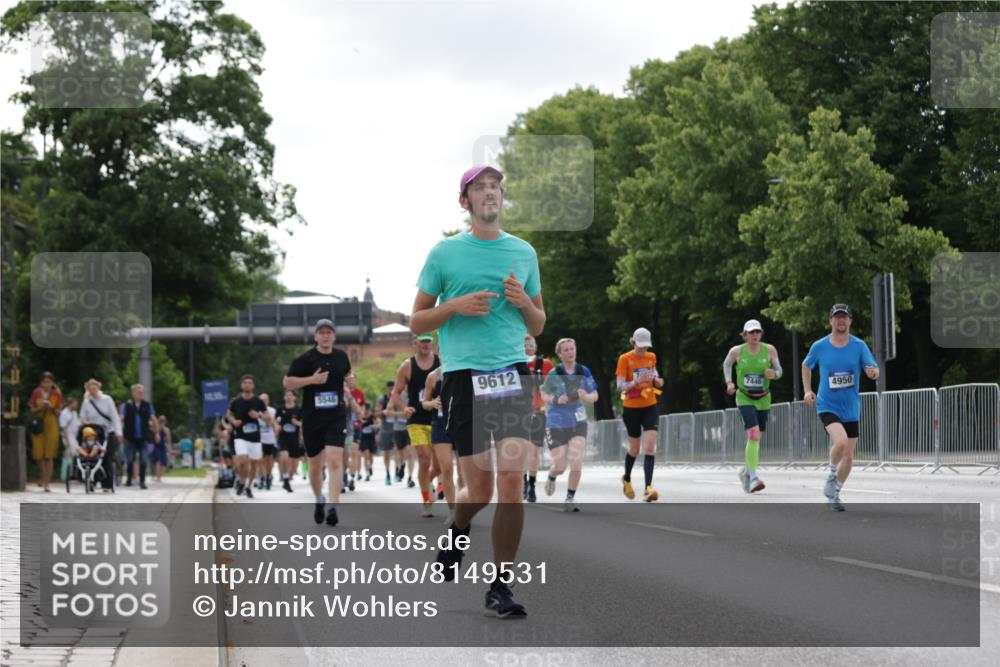 29.06.2025 - hella hamburg halbmarathon Jannik Wohlers http://msf.ph/oto/8149531 29.06.2025 10:13:03 Lombardsbrücke 1007, 1747, 1859, 2055, 2961, 3218, 3360, 3728, 3729, 4187, 4795, 4950, 5546, 6489, 6717, 6724, 7346, 7446, 7447, 7460, 8279, 8913, 9527, 9612, 12492, 13331, 13928, 15663, 15922, 17474, 18222, 18231, 18754, 19035 meine-sportfotos.de
