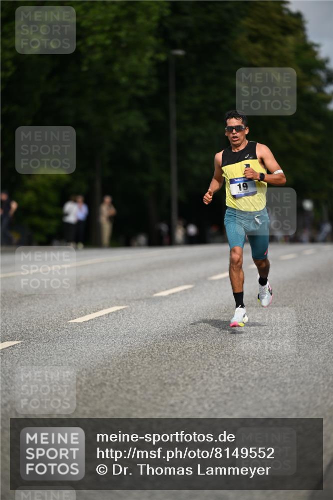 29.06.2025 - hella hamburg halbmarathon Dr. Thomas Lammeyer http://msf.ph/oto/8149552 29.06.2025 09:35:14 Kennedybrücke 14, 19 meine-sportfotos.de