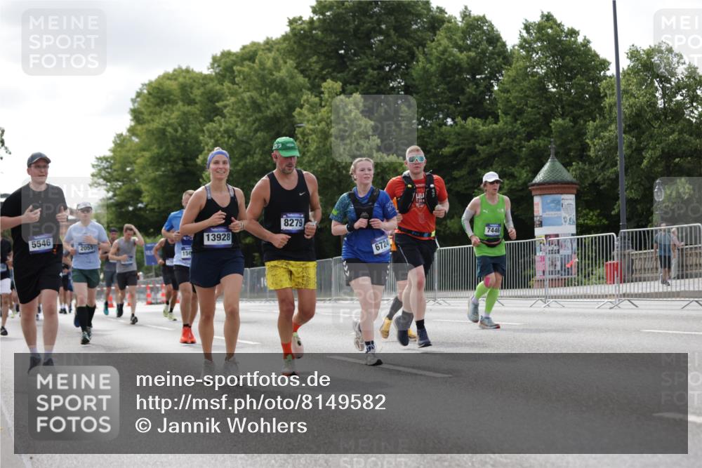 29.06.2025 - hella hamburg halbmarathon Jannik Wohlers http://msf.ph/oto/8149582 29.06.2025 10:13:07 Lombardsbrücke 1007, 1859, 2055, 2721, 2904, 3729, 4187, 4795, 4950, 5232, 5546, 6026, 6717, 6724, 7346, 7446, 7447, 7460, 7913, 8279, 9128, 9527, 9612, 12492, 12928, 12929, 13331, 13928, 15663, 15922, 16491, 17472, 17474, 18222, 18231, 19035 meine-sportfotos.de