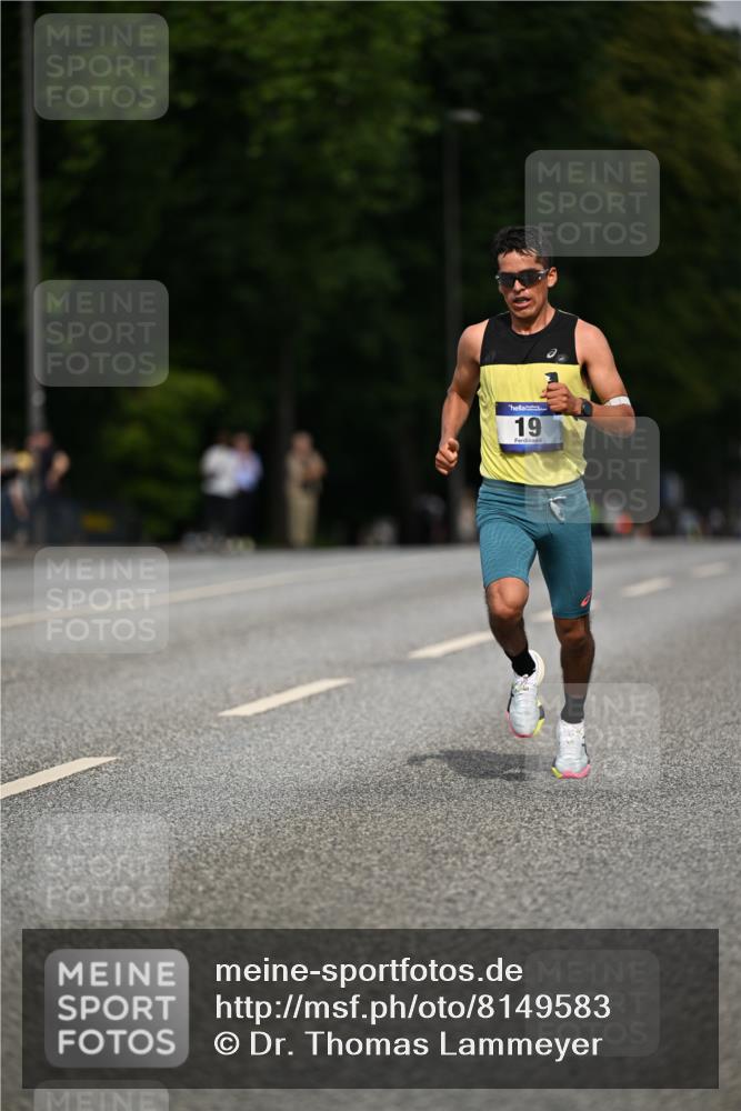 29.06.2025 - hella hamburg halbmarathon Dr. Thomas Lammeyer http://msf.ph/oto/8149583 29.06.2025 09:35:15 Kennedybrücke 14, 19 meine-sportfotos.de