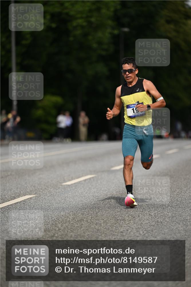 29.06.2025 - hella hamburg halbmarathon Dr. Thomas Lammeyer http://msf.ph/oto/8149587 29.06.2025 09:35:15 Kennedybrücke 14, 19 meine-sportfotos.de