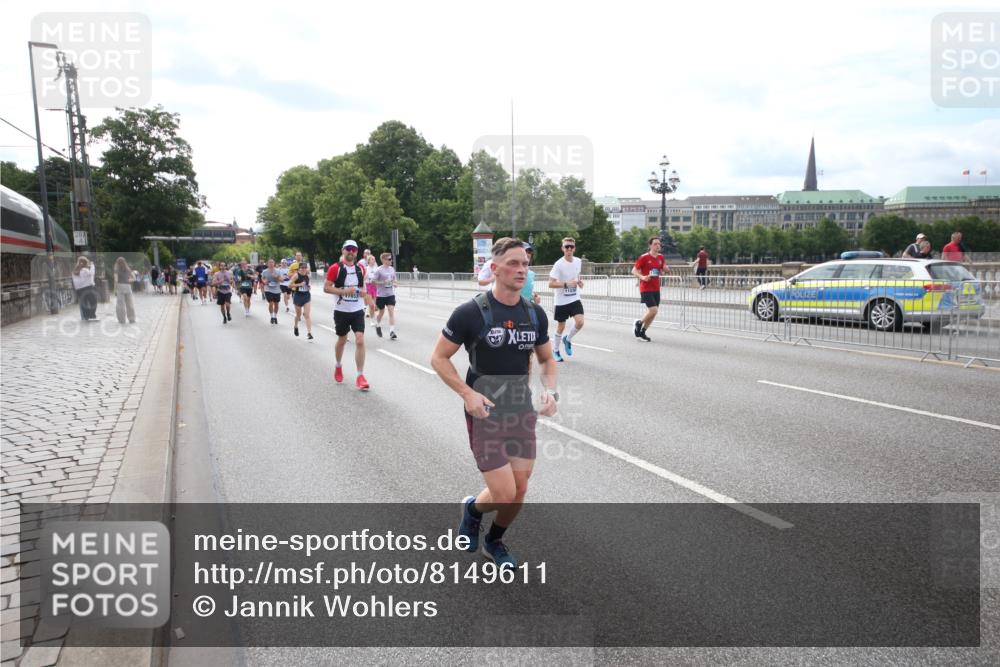 29.06.2025 - hella hamburg halbmarathon Jannik Wohlers http://msf.ph/oto/8149611 29.06.2025 10:19:29 Lombardsbrücke 1110, 1115, 1154, 2405, 2918, 4170, 4539, 5251, 5397, 5878, 6796, 6797, 6872, 6874, 7137, 7248, 7249, 7519, 7808, 7917, 8146, 8427, 10349, 10594, 10622, 11028, 11036, 11999, 12066, 12615, 12618, 12859, 13002, 13611, 13634, 13910, 14428, 14953, 15323, 15423, 15529, 15572, 16016, 16190, 16240, 16322, 16480, 16611, 16886, 17123, 17208, 17853, 18322, 18335, 18371, 18755, 18843 meine-sportfotos.de
