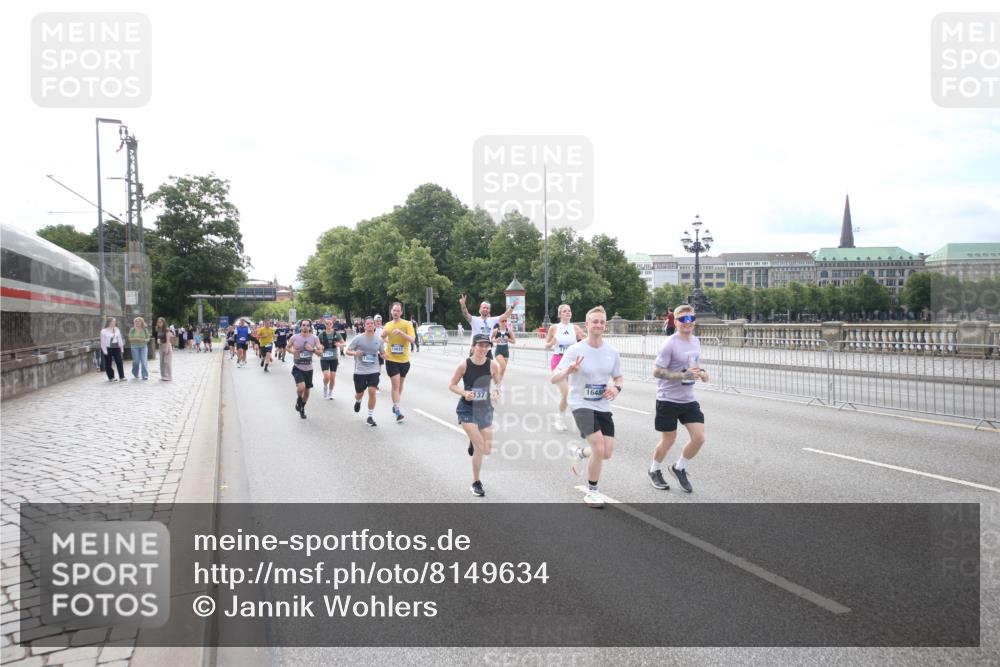 29.06.2025 - hella hamburg halbmarathon Jannik Wohlers http://msf.ph/oto/8149634 29.06.2025 10:19:32 Lombardsbrücke 1110, 1115, 1154, 2064, 2405, 2918, 3278, 4539, 5251, 5397, 6872, 6874, 7137, 7248, 7249, 7519, 7808, 7917, 8146, 8387, 8427, 8738, 10349, 10594, 10622, 10701, 11028, 11036, 11999, 12615, 12618, 12859, 13002, 13192, 13634, 13910, 14024, 14425, 14428, 14953, 15423, 15529, 15572, 15948, 16016, 16190, 16240, 16322, 16480, 16611, 17076, 17123, 17208, 17454, 17456, 17853, 17913, 18322, 18335, 18368, 18371, 18648, 18685, 18843 meine-sportfotos.de