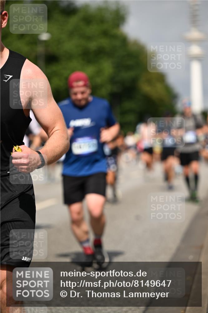 29.06.2025 - hella hamburg halbmarathon Dr. Thomas Lammeyer http://msf.ph/oto/8149647 29.06.2025 10:06:30 Kennedybrücke 1128, 1254, 1432, 1453, 1733, 2322, 2323, 3169, 3780, 3919, 4286, 4663, 4985, 5742, 5763, 6166, 6322, 6708, 6860, 7049, 7243, 8662, 8749, 9020, 9021, 9928, 10539, 10866, 11191, 11250 meine-sportfotos.de