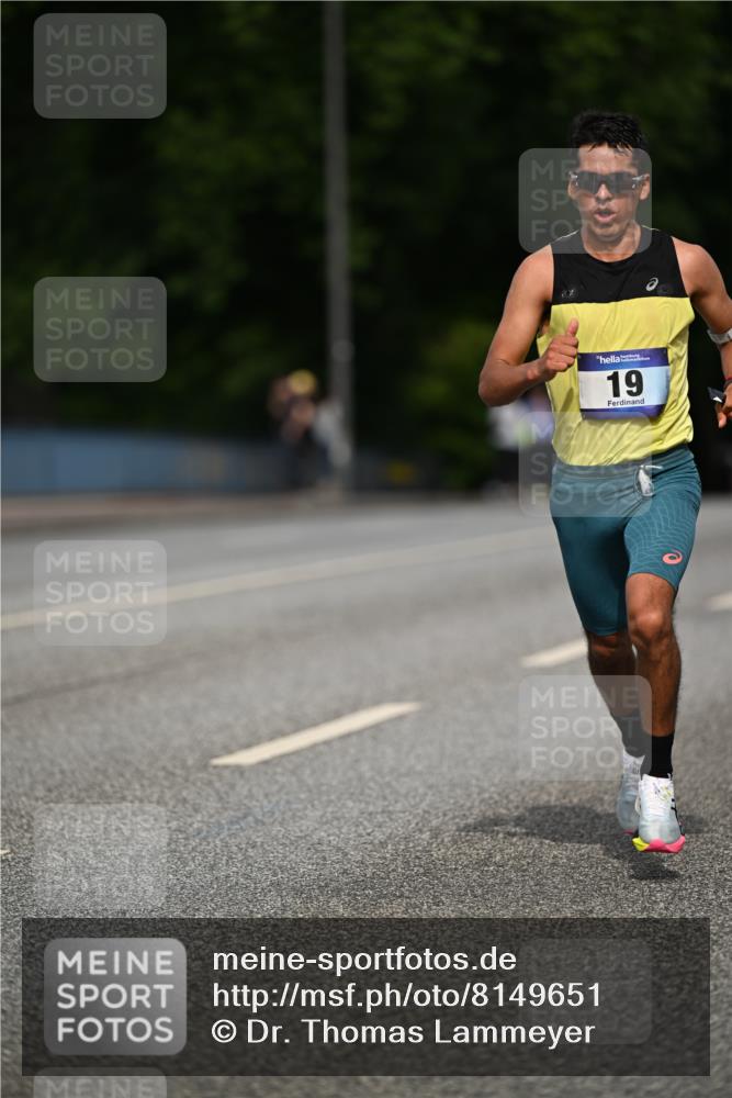 29.06.2025 - hella hamburg halbmarathon Dr. Thomas Lammeyer http://msf.ph/oto/8149651 29.06.2025 09:35:16 Kennedybrücke 14, 19 meine-sportfotos.de
