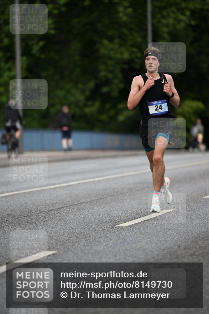 29.06.2025 - hella hamburg halbmarathon Dr. Thomas Lammeyer http://msf.ph/oto/8149730 29.06.2025 09:35:58 Kennedybrücke 24 meine-sportfotos.de