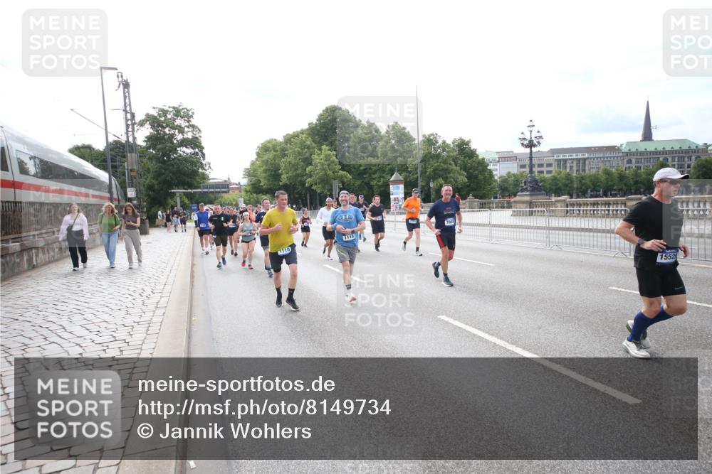 29.06.2025 - hella hamburg halbmarathon Jannik Wohlers http://msf.ph/oto/8149734 29.06.2025 10:19:38 Lombardsbrücke 1110, 1115, 1154, 2064, 3278, 4539, 4585, 4737, 4739, 5397, 5556, 5659, 6874, 7137, 7519, 7808, 8387, 8738, 9196, 10550, 10622, 10701, 11028, 11036, 13002, 13192, 13634, 13910, 14024, 14425, 14428, 15529, 15572, 15619, 15948, 16016, 16164, 16240, 16322, 16480, 16611, 16714, 16991, 17076, 17123, 17208, 17454, 17456, 17853, 17913, 18114, 18322, 18368, 18648, 18685 meine-sportfotos.de