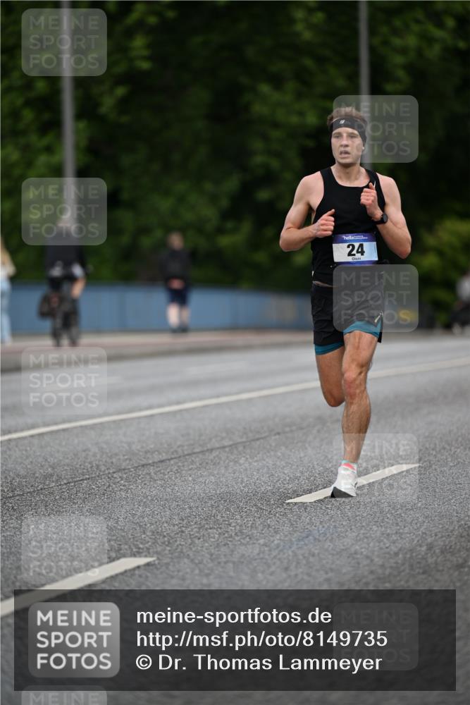 29.06.2025 - hella hamburg halbmarathon Dr. Thomas Lammeyer http://msf.ph/oto/8149735 29.06.2025 09:35:58 Kennedybrücke 24 meine-sportfotos.de
