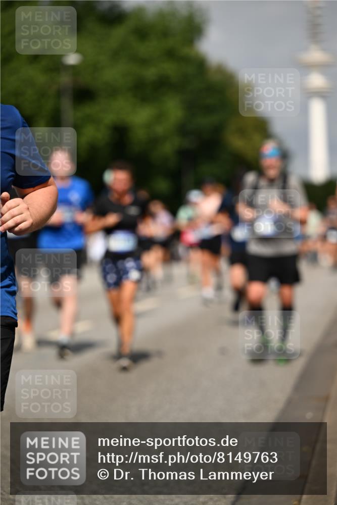 29.06.2025 - hella hamburg halbmarathon Dr. Thomas Lammeyer http://msf.ph/oto/8149763 29.06.2025 10:06:31 Kennedybrücke 1128, 1254, 1432, 1453, 1733, 2322, 2323, 2685, 3780, 3919, 4663, 4985, 5742, 5763, 6166, 6322, 6708, 6860, 7049, 7243, 7323, 8662, 8749, 9020, 9021, 9928, 10539, 10866, 11191, 11250 meine-sportfotos.de