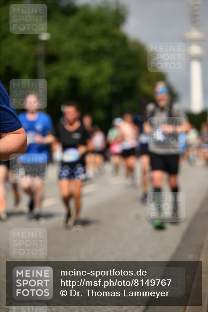 29.06.2025 - hella hamburg halbmarathon Dr. Thomas Lammeyer http://msf.ph/oto/8149767 29.06.2025 10:06:31 Kennedybrücke 1128, 1254, 1432, 1453, 1733, 2322, 2323, 2685, 3780, 3919, 4663, 4985, 5742, 5763, 6166, 6322, 6708, 6860, 7049, 7243, 7323, 8662, 8749, 9020, 9021, 9928, 10539, 10866, 11191, 11250 meine-sportfotos.de