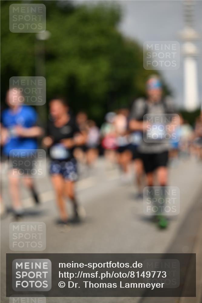 29.06.2025 - hella hamburg halbmarathon Dr. Thomas Lammeyer http://msf.ph/oto/8149773 29.06.2025 10:06:32 Kennedybrücke 1128, 1254, 1432, 1733, 2322, 2323, 2685, 3780, 3919, 4663, 4985, 5742, 5763, 6166, 6295, 6322, 6708, 6860, 7049, 7243, 7323, 8662, 8749, 9020, 9021, 9928, 10539, 10866, 11191, 11250 meine-sportfotos.de