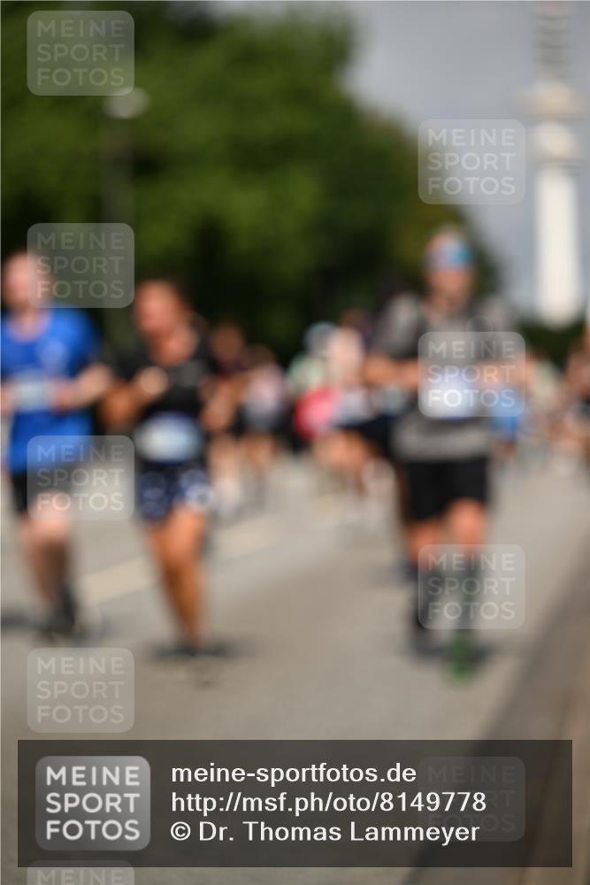 29.06.2025 - hella hamburg halbmarathon Dr. Thomas Lammeyer http://msf.ph/oto/8149778 29.06.2025 10:06:32 Kennedybrücke 1128, 1254, 1432, 1733, 2322, 2323, 2685, 3780, 3919, 4663, 4985, 5742, 5763, 6166, 6295, 6322, 6708, 6860, 7049, 7243, 7323, 8662, 8749, 9020, 9021, 9928, 10539, 10866, 11191, 11250 meine-sportfotos.de